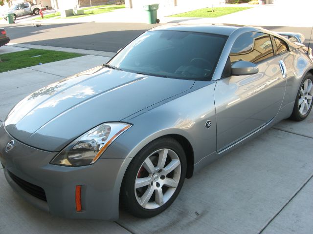 Nissan 350Z 2004 photo 1