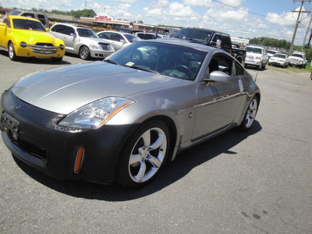 Nissan 350Z 2004 photo 1