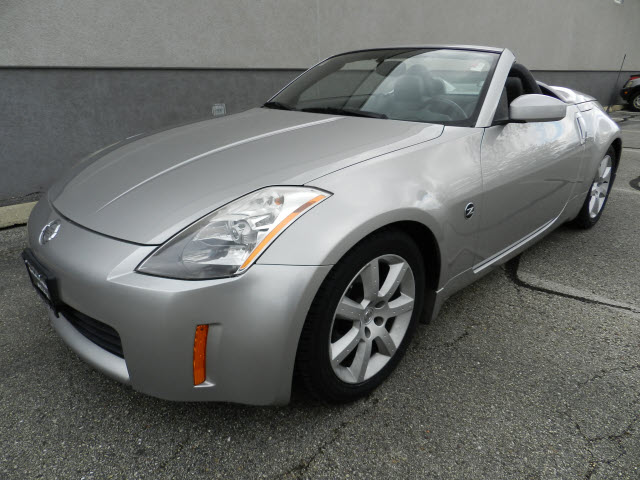 Nissan 350Z 2004 photo 1