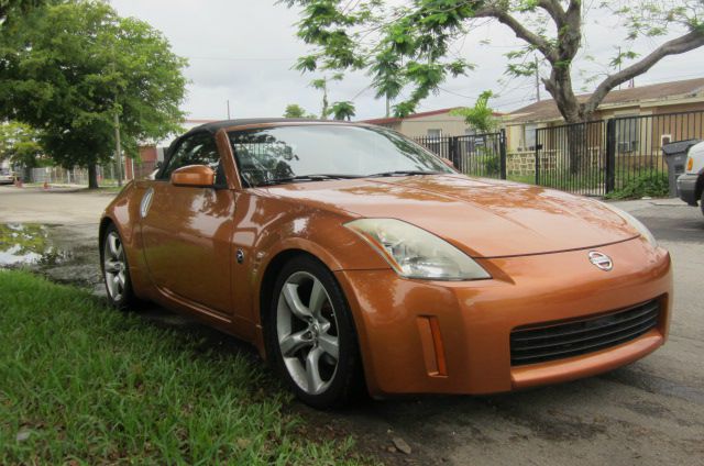 Nissan 350Z 2004 photo 2