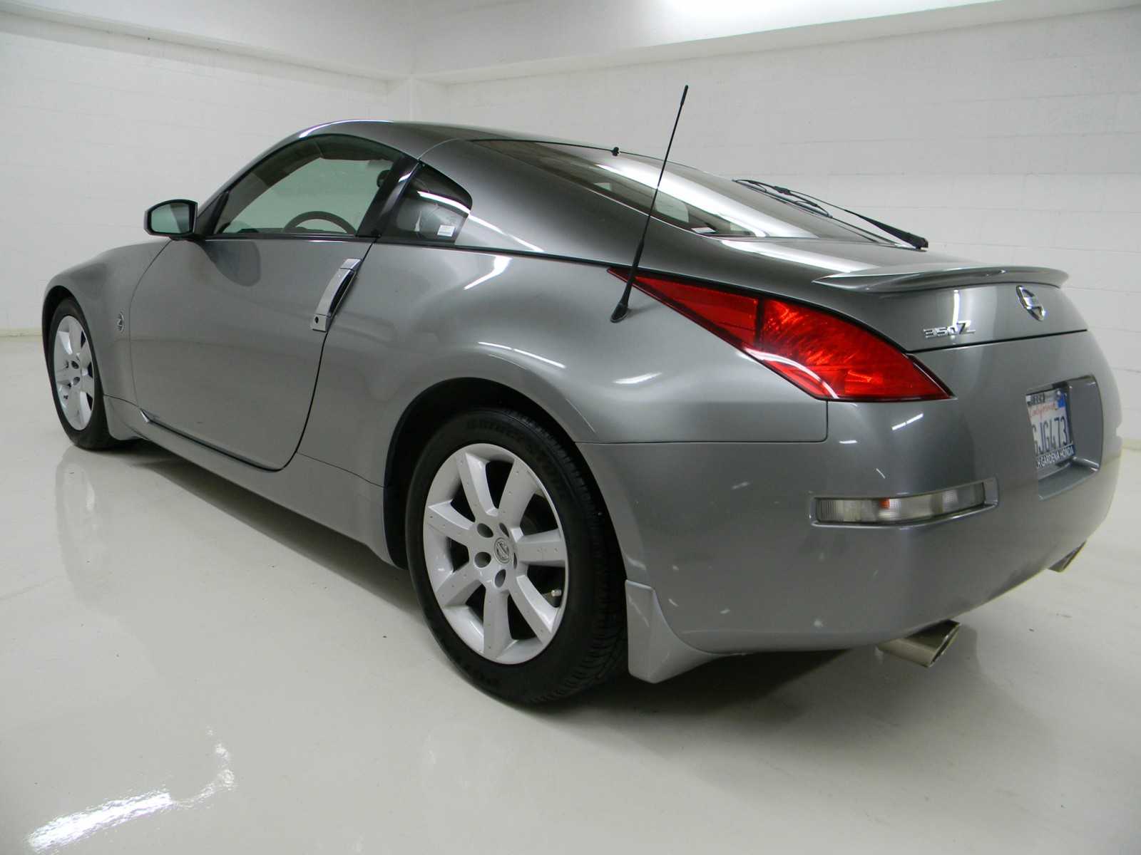 Nissan 350Z 5DR 7-pass VAN I4 FWD Unspecified