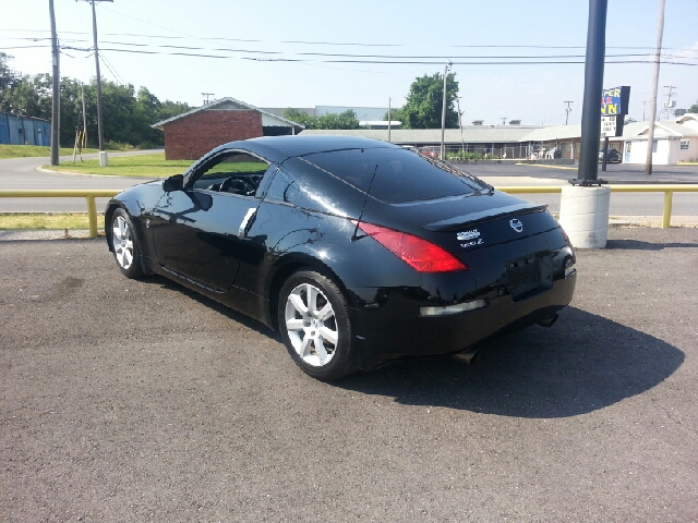 Nissan 350Z 5DR 7-pass VAN I4 FWD Coupe