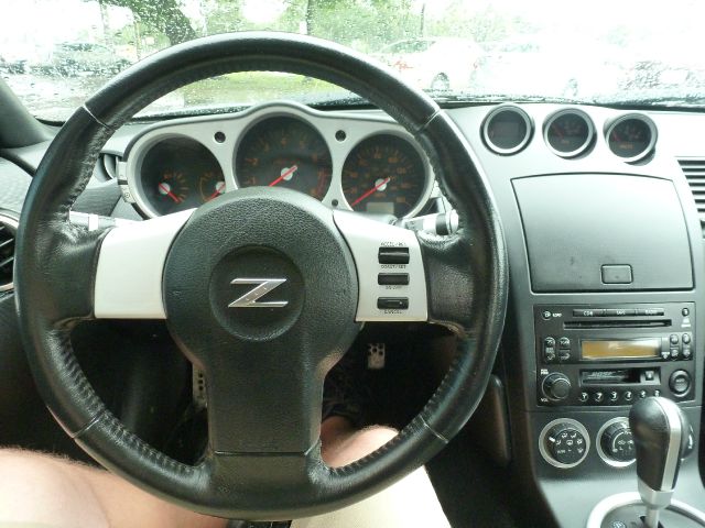 Nissan 350Z 2004 photo 2