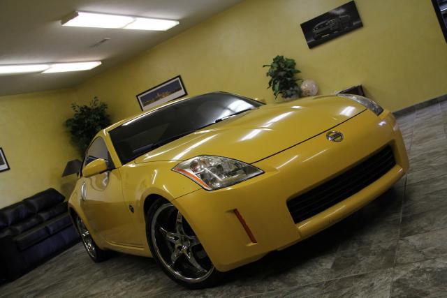 Nissan 350Z 2005 photo 1