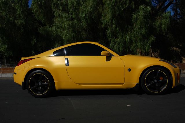 Nissan 350Z 450H Sedan 4D Coupe