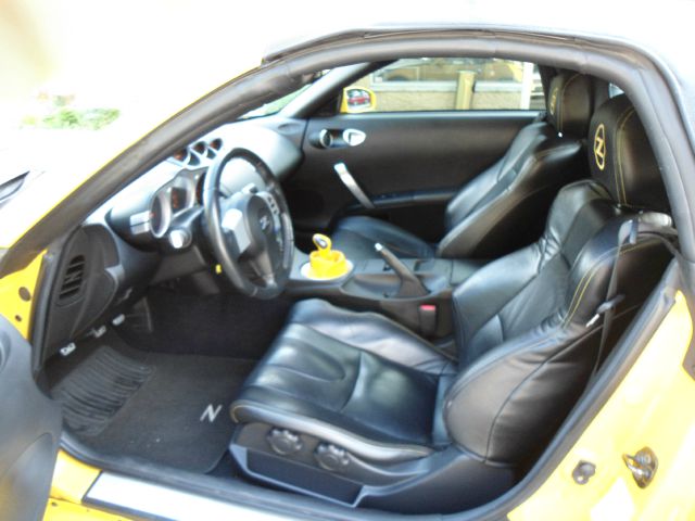 Nissan 350Z 2005 photo 2