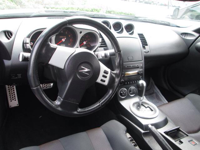 Nissan 350Z 2005 photo 2