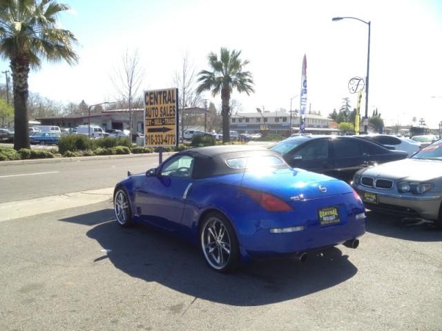 Nissan 350Z Sedan Super Convertible