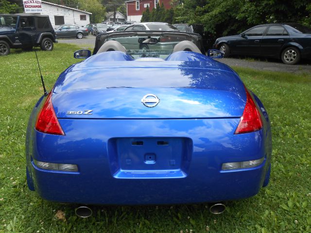 Nissan 350Z 2005 photo 16