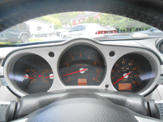 Nissan 350Z 2005 photo 19