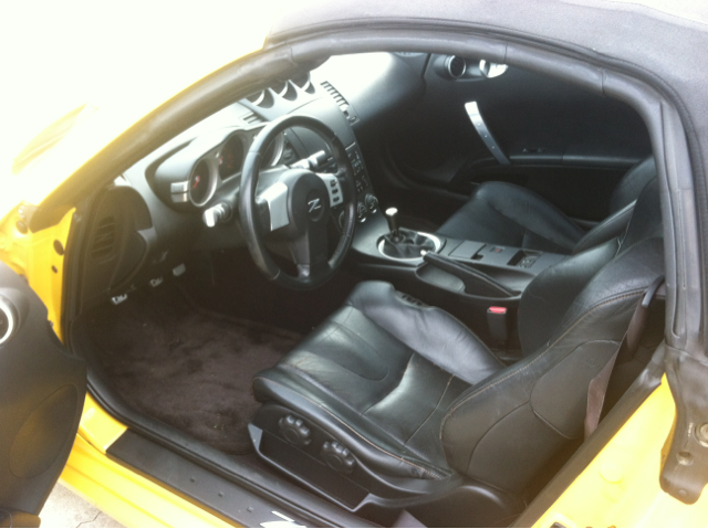 Nissan 350Z 2005 photo 2