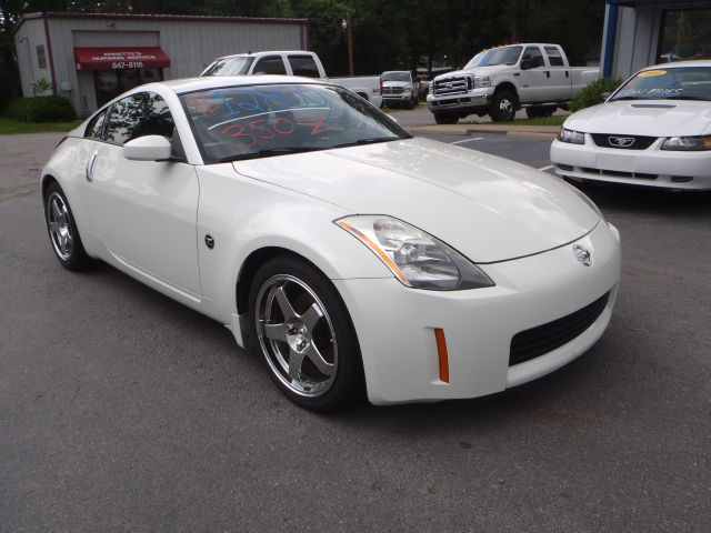 Nissan 350Z 2005 photo 13