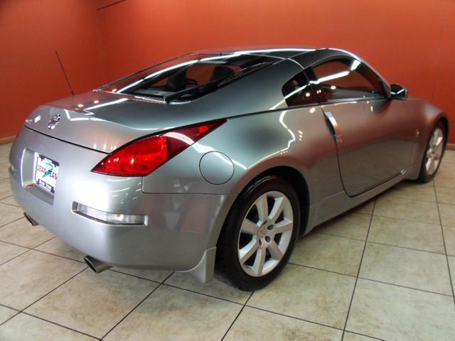 Nissan 350Z 2005 photo 2