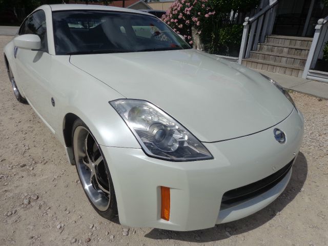 Nissan 350Z 5DR 7-pass VAN I4 FWD Coupe