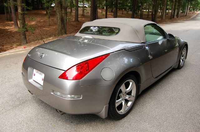 Nissan 350Z 2007 photo 2