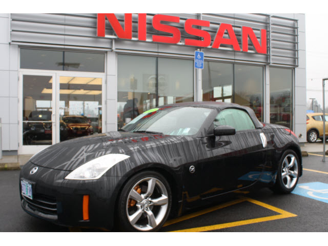 Nissan 350Z 5DR 7-pass VAN I4 FWD Unspecified