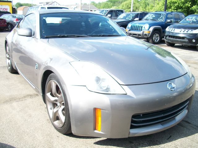 Nissan 350Z 5DR 7-pass VAN I4 FWD Coupe