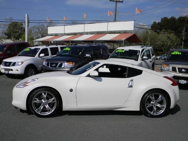 Nissan 370Z 138 WB SRW Unspecified