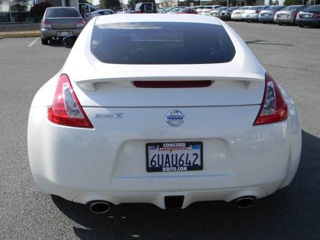 Nissan 370Z 2012 photo 4