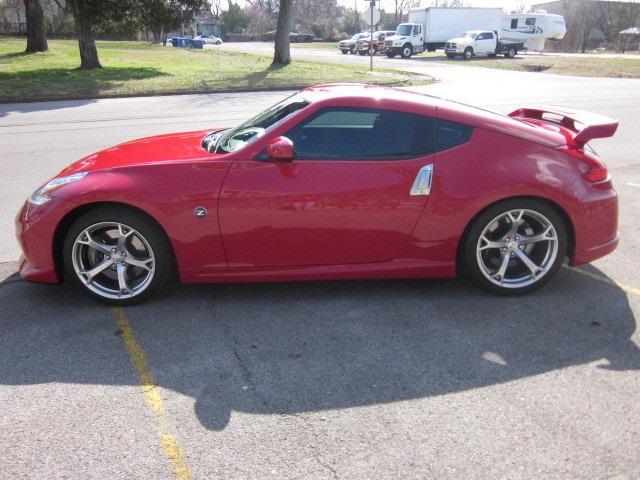 Nissan 370Z 2012 photo 2