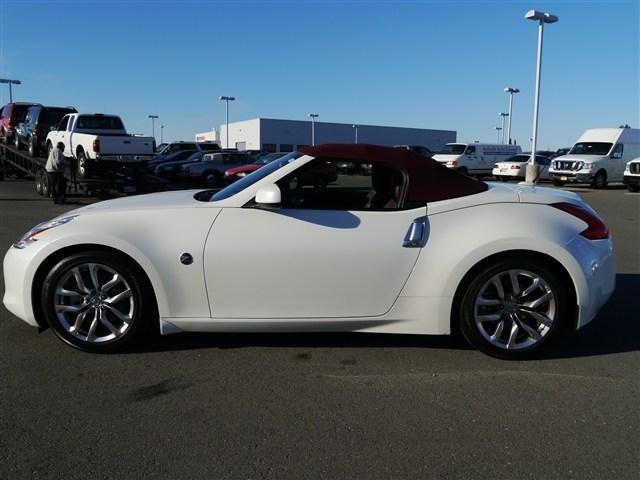 Nissan 370Z 2012 photo 5