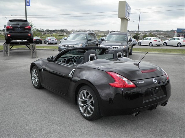 Nissan 370Z 2012 photo 3