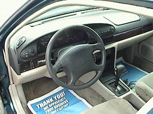 Nissan Altima 1996 photo 4