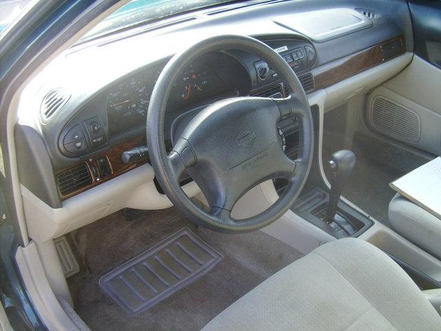 Nissan Altima 1996 photo 2