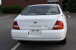 Nissan Altima 1998 photo 1