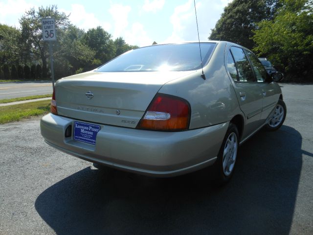 Nissan Altima 1998 photo 4