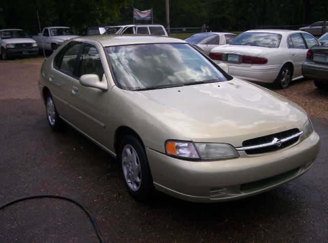 Nissan Altima 1998 photo 3