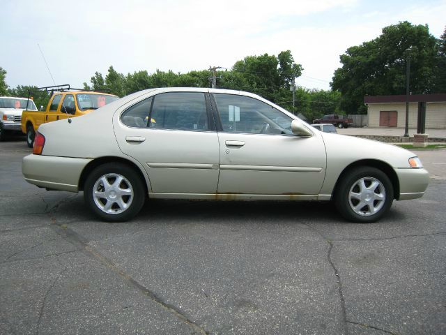 Nissan Altima 1998 photo 3