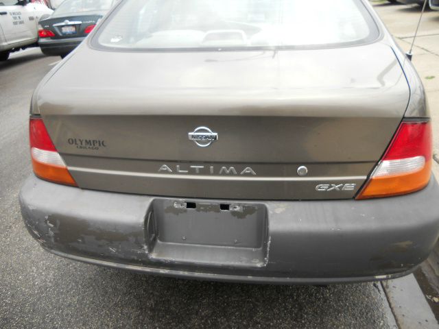 Nissan Altima 6 Speed Transmision Sedan