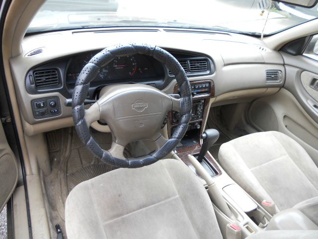 Nissan Altima 1998 photo 1