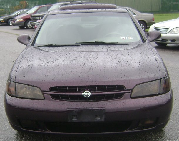 Nissan Altima 1998 photo 1