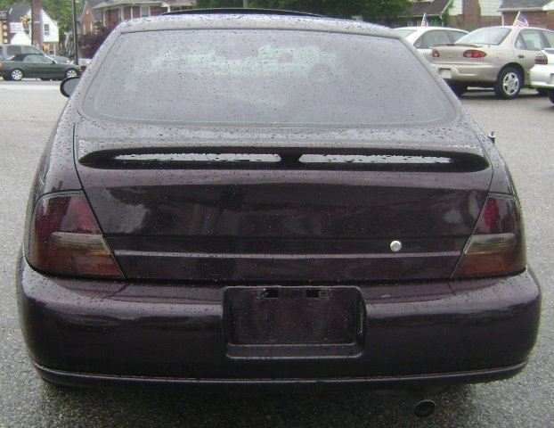 Nissan Altima 1998 photo 6