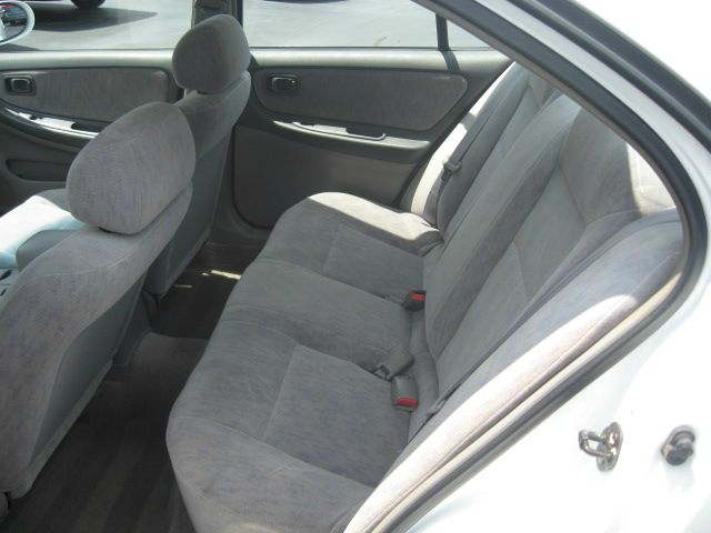 Nissan Altima 1998 photo 6