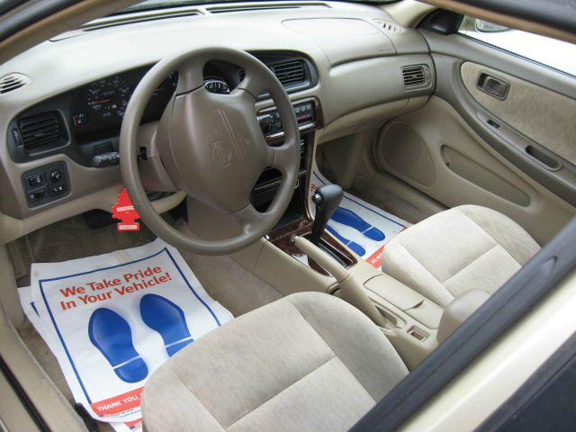 Nissan Altima 1999 photo 1