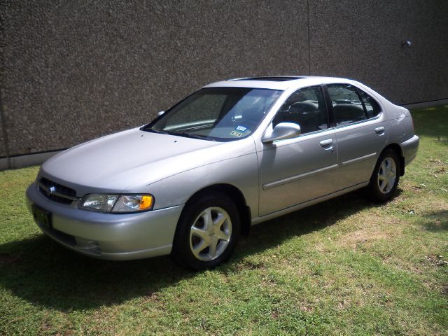 Nissan Altima 1999 photo 3