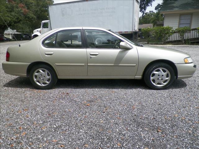 Nissan Altima 1999 photo 2