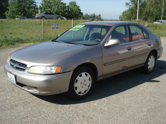 Nissan Altima 1999 photo 5