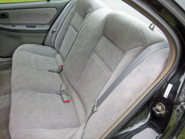 Nissan Altima 1999 photo 19