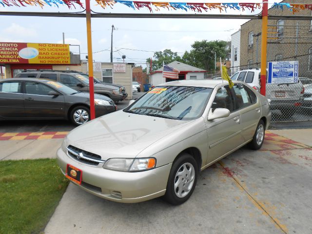 Nissan Altima 1999 photo 4