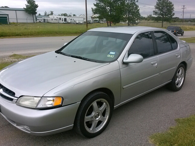 Nissan Altima Clk320 Convertible With Gps Sedan