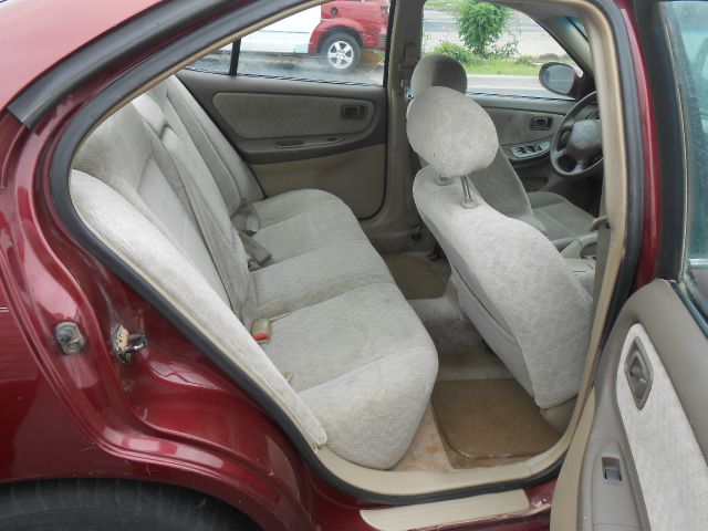 Nissan Altima 2000 photo 4