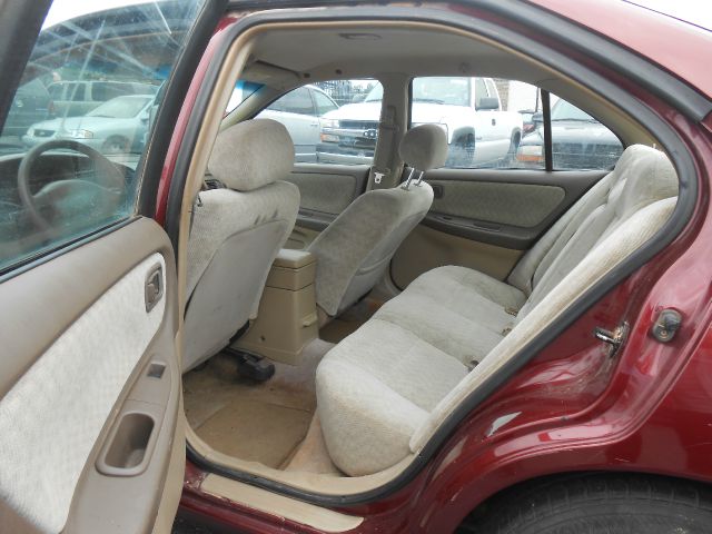 Nissan Altima 2000 photo 9