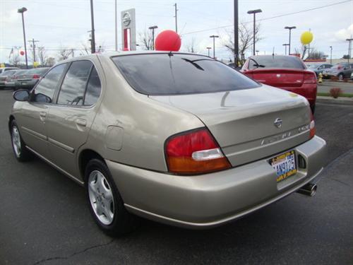 Nissan Altima SE Other