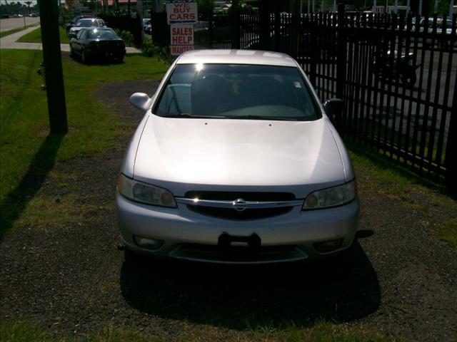 Nissan Altima Unknown Sedan