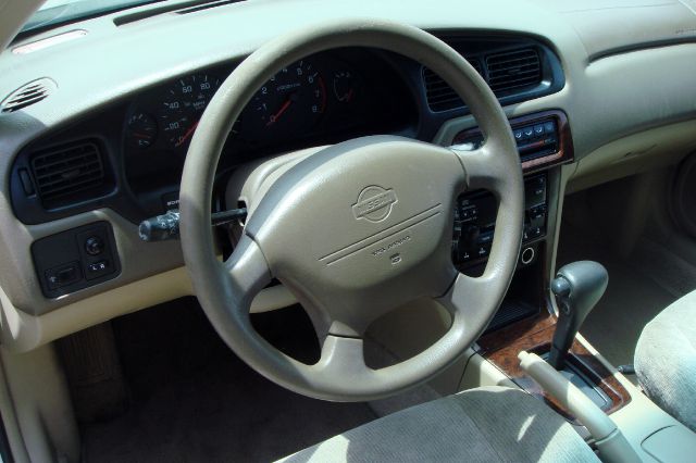 Nissan Altima 2000 photo 7