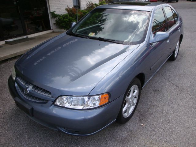 Nissan Altima 2000 photo 11